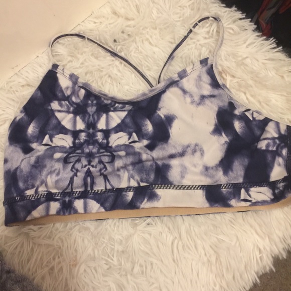 lululemon athletica Other - Lululemon Flow Y Bra